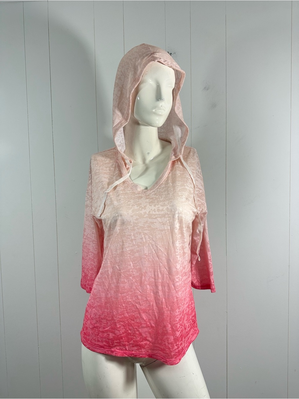 NEW Sonoma Sz Small Lightweight hoodie shirt top 3/4 sleeve Ombre Pink